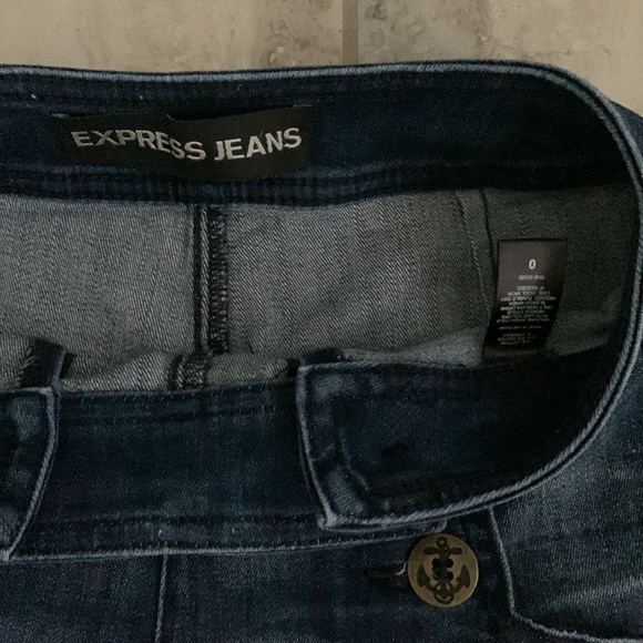 Express Jean Shorts-NWOT - Picture 3 of 8